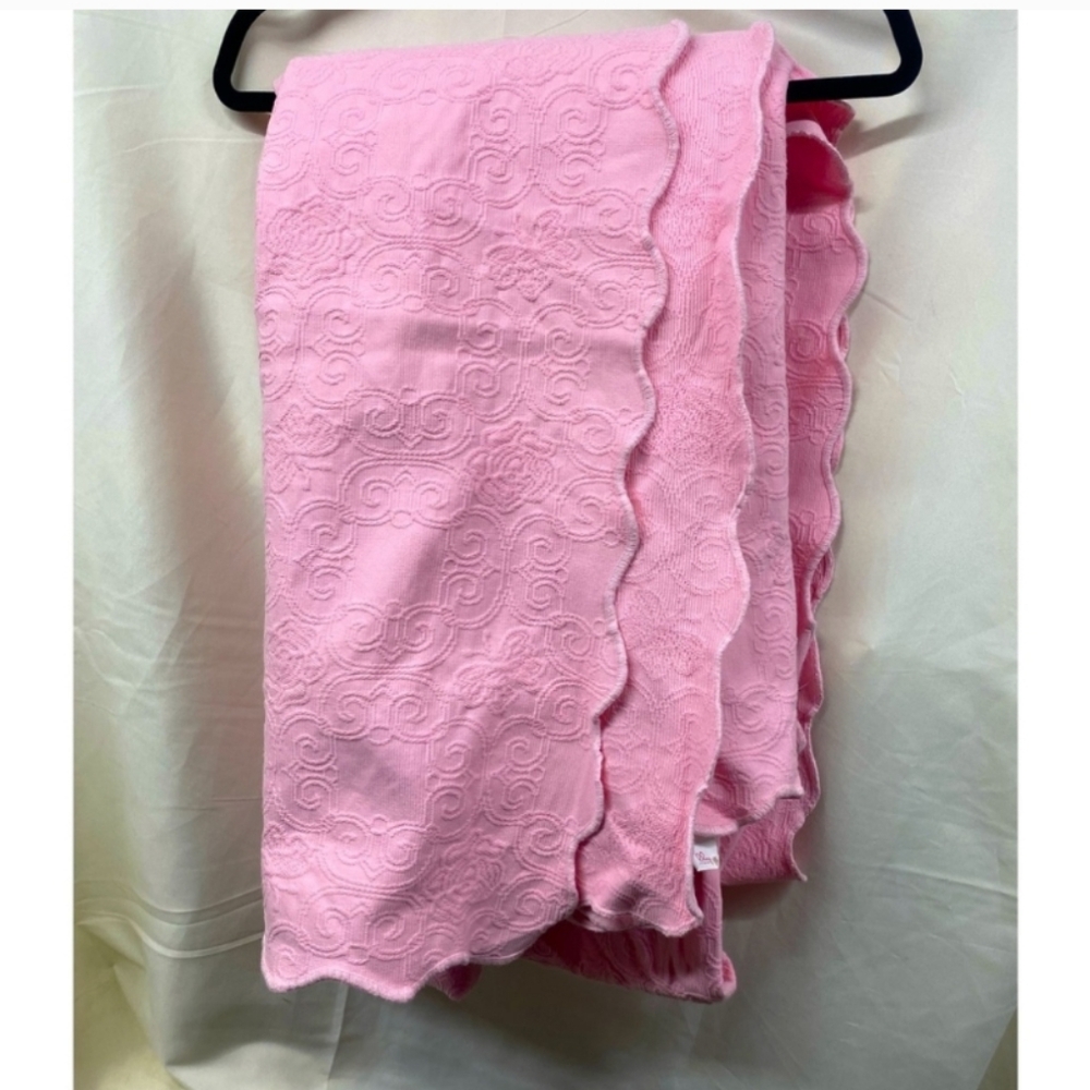 Lilly Pulitzer Baby Pink Matelasse Cover Full/Queen embroidered butterfly rose